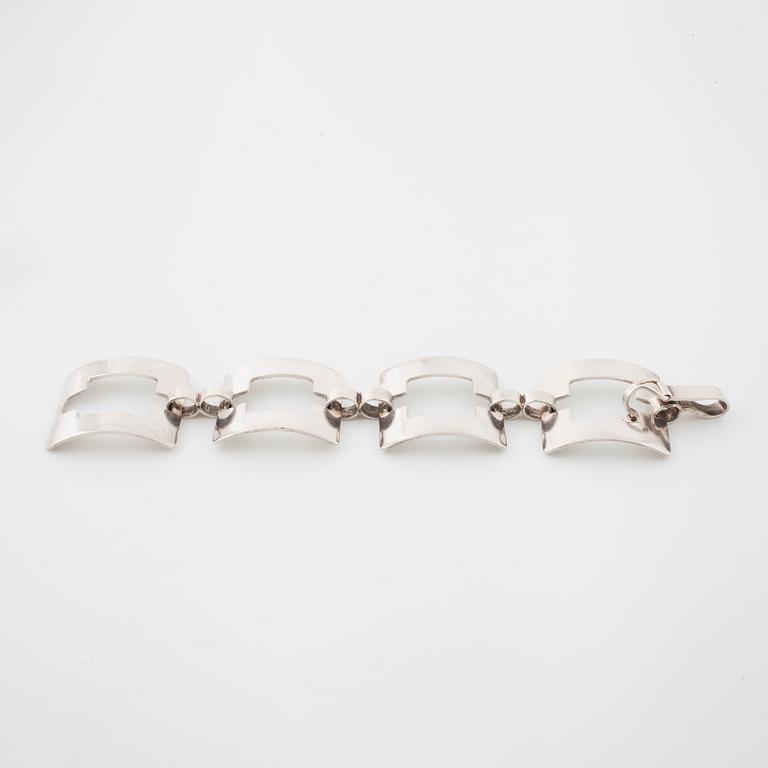 KARL-INGEMAR JOHANSSON, Göteborg, 1966, a bracelet.