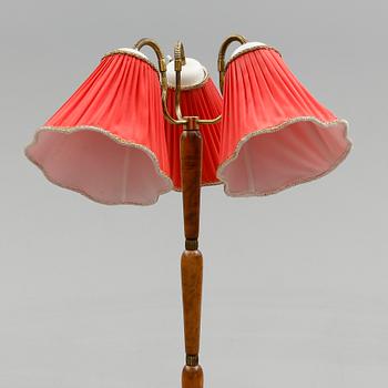 GOLVLAMPA, 1900-talets mitt.