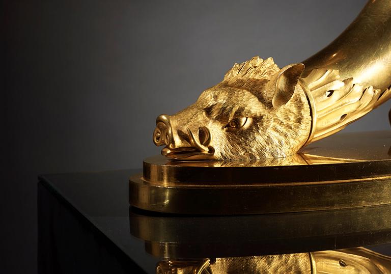 A RARE AND LARGE RHYTON VASE. French Empire, early 19th century.