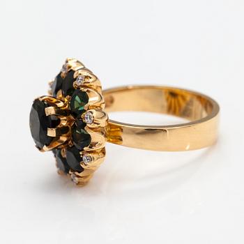 Ring "Katarina den stora", 18K guld, turmaliner, diamanter ca 0.20 ct tot. Ofelia Jewelry, Helsingfors 1998.