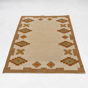 Matta, rölakan, signerad MM, 240 x 160 cm.