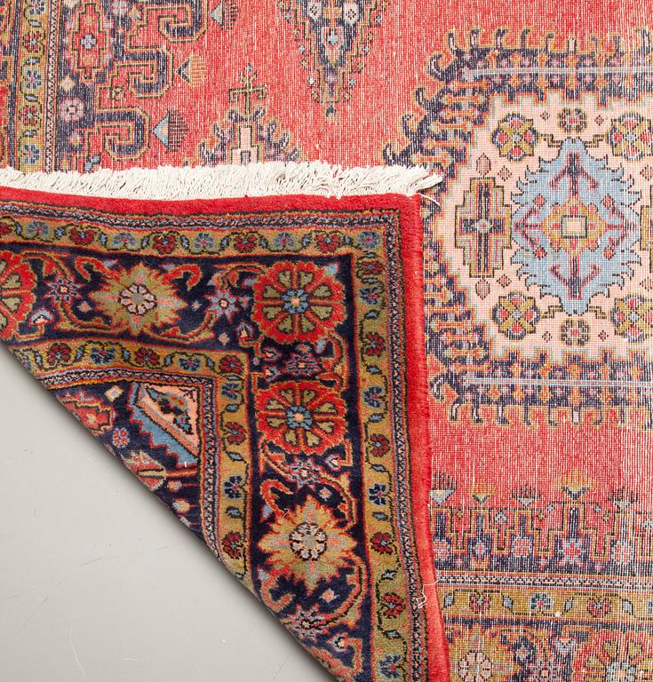 MATTO, Arak, Iran. Ca 210x155 cm.