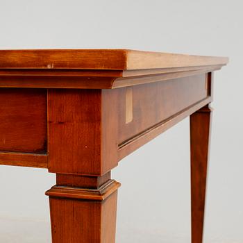MATBORD. Engelsk stil, Annibale Colombo, 1900-talets andra hälft.