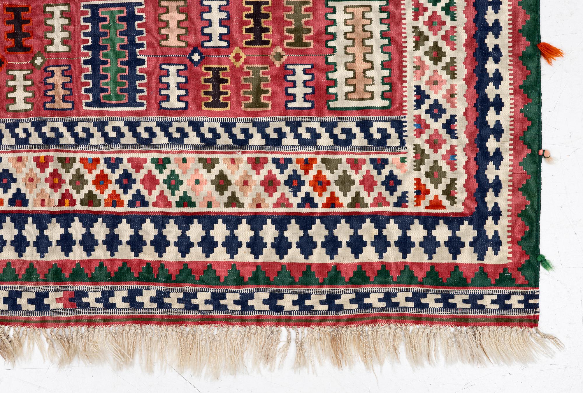 Carpet, Kelim, Iran, semi-antique, approx. 300 x 175 cm.