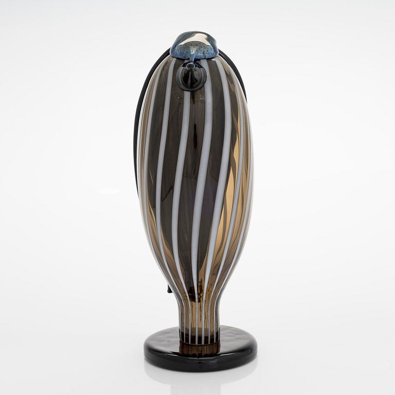 Oiva Toikka, a "Butler" glass bird, signed O. Toikka Iittala.