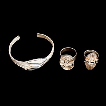 ARMBAND OCH 2 RINGAR, sterlingsilver, bl a 2006. Vikt ca 54 g.