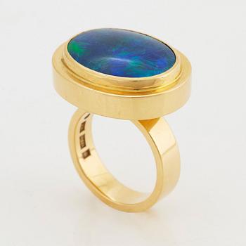 SIGURD PERSSON, Ring med opal.