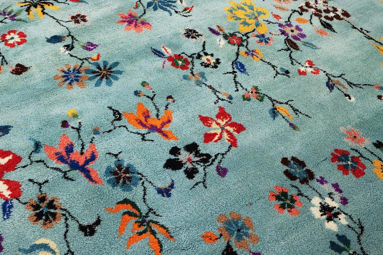 An oriental carpet, a. 370 x 261 cm.