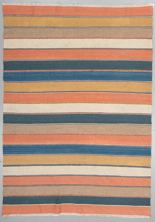 MATTA, slätvävd, sannolikt Orientalisk, ca 246,5 x 174,5 cm.