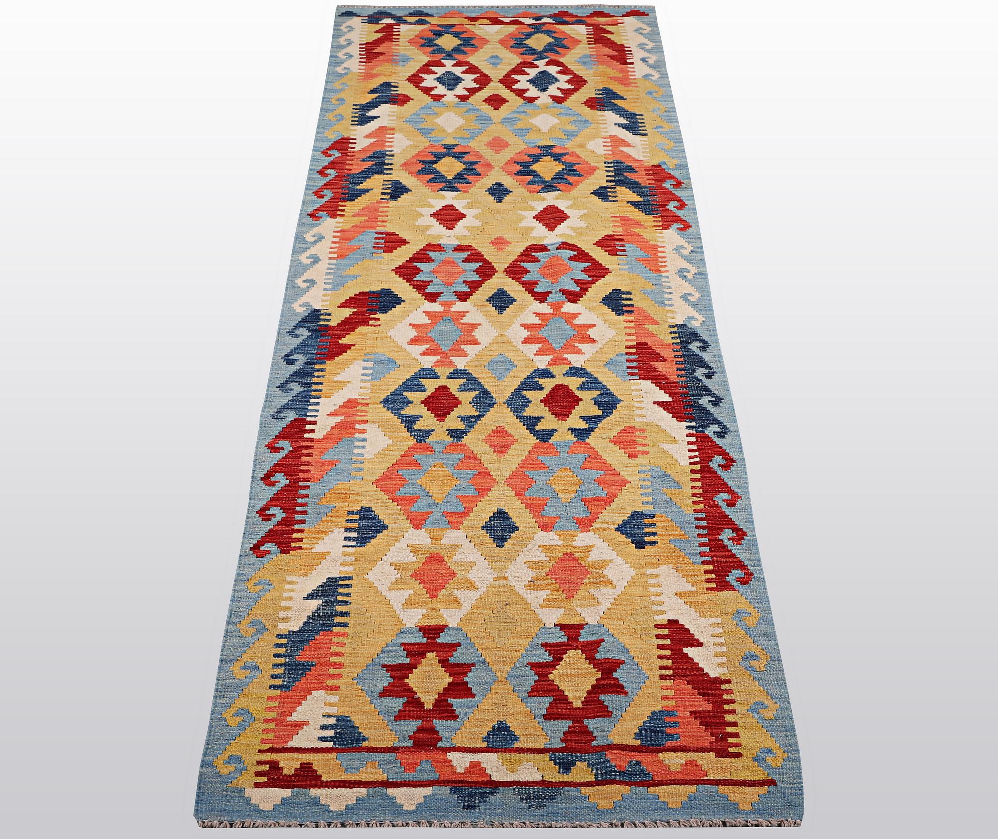 Gallerimatta, slätväv, ca 292 x 82 cm.
