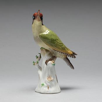 A Meissen figurine of a bird, 1890s.