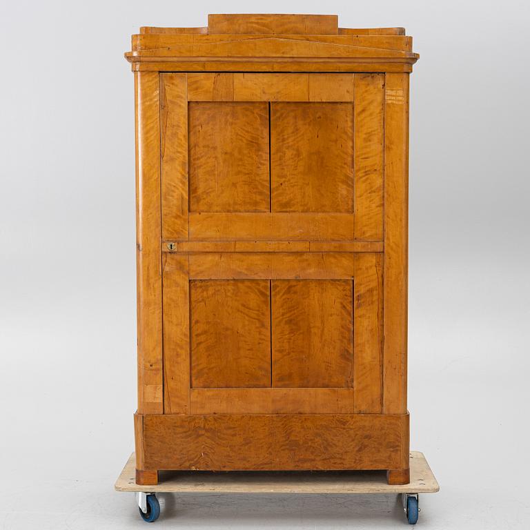 Cabinet, 19th century.