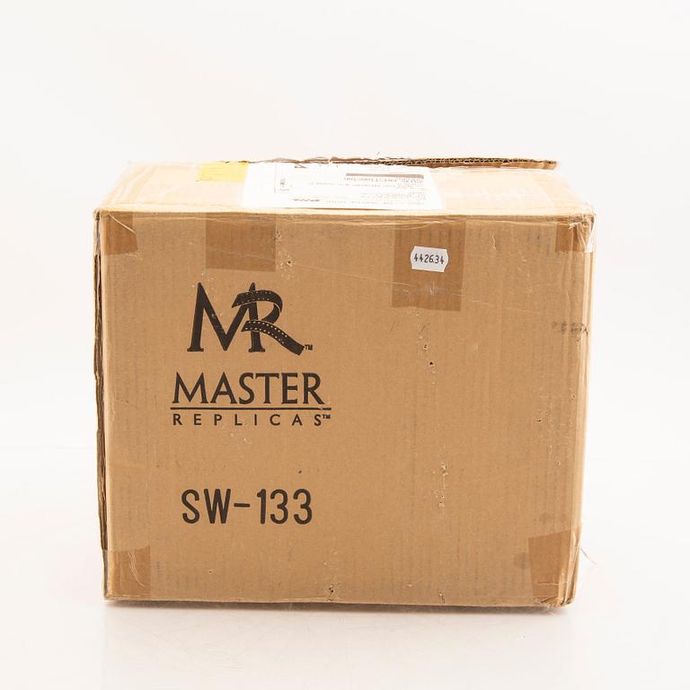 A 2005 Master Replica Lightsabel Sw-133 Yoda, "Revenge of the sith" 2005.