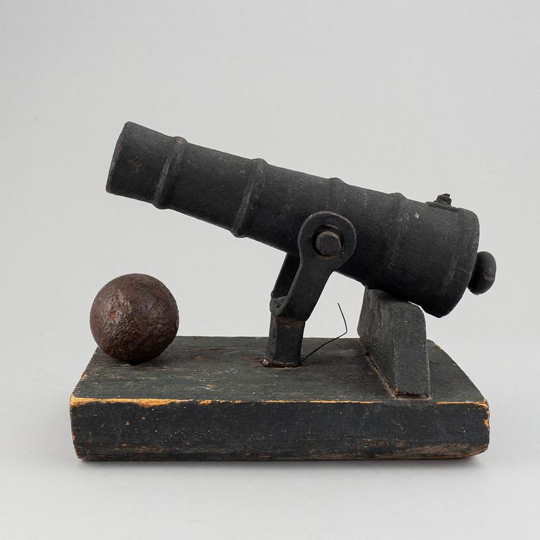 A cast iron salute cannon, 18th century.