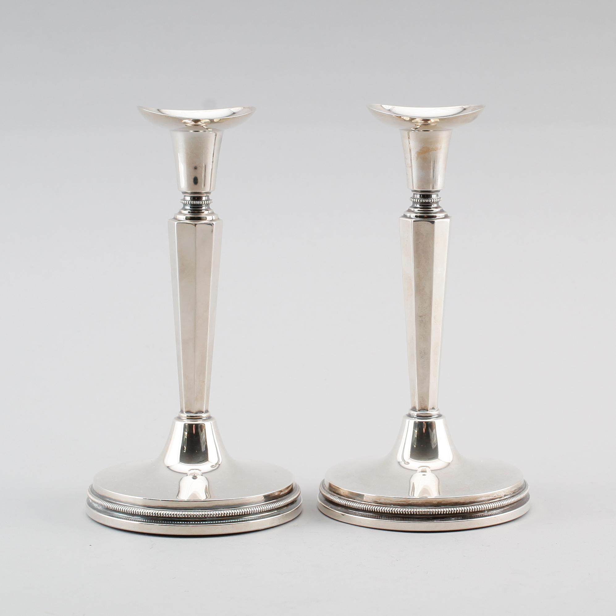 LJUSSTAKAR, 1 par, silver, Eric Löfman, MGAB, Uppsala 1979.