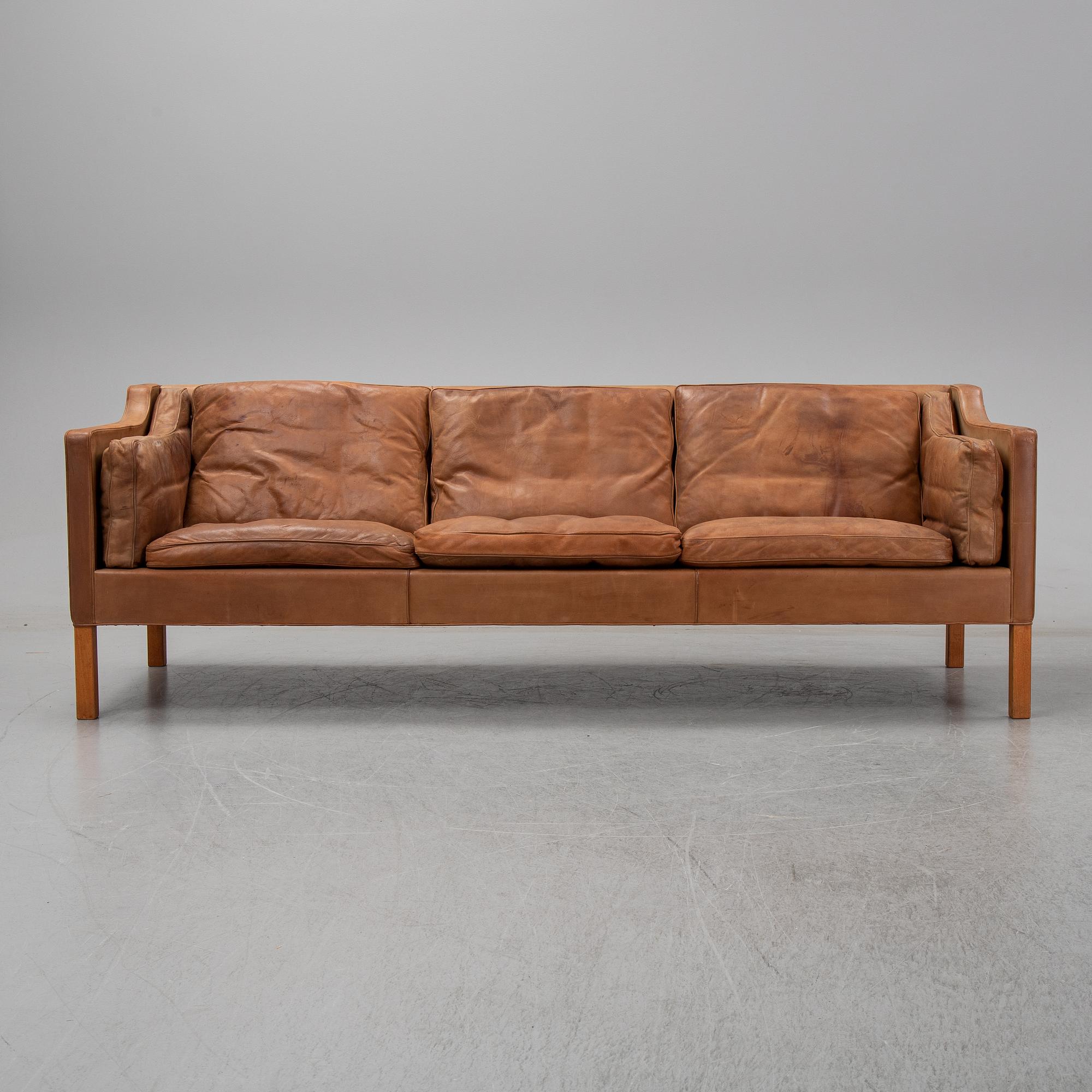 Børge Mogensen, a model 210 leather upholstered sofa for Frederica Stolefabrik.