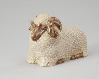 A Michael Schilkin stoneware sculpture of a sheep, Arabia, Finland.