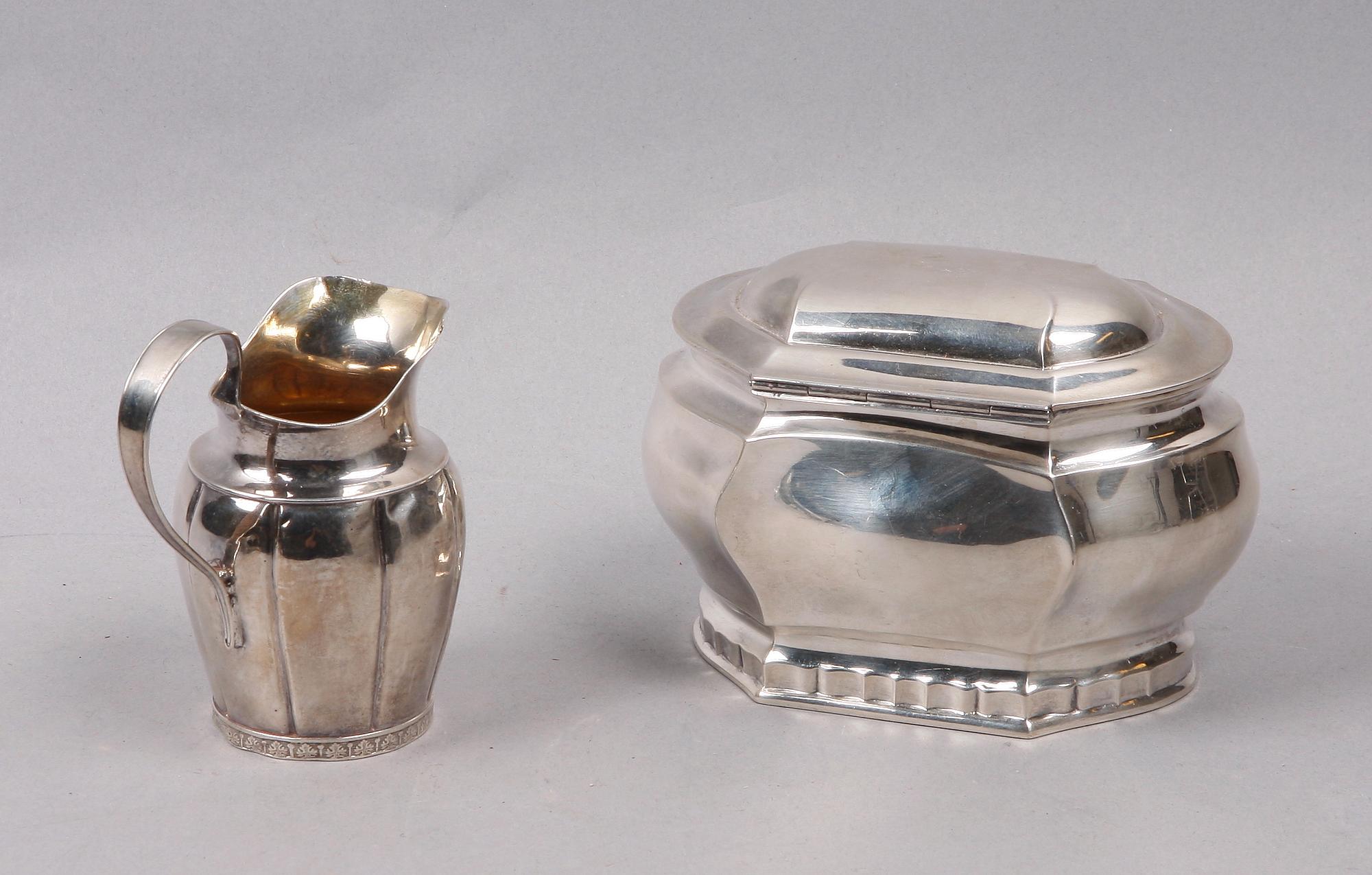 GRÄDDKANNA SAMT SKRIN, silver, bla Arvid Öhrn, Gävle 1841.
