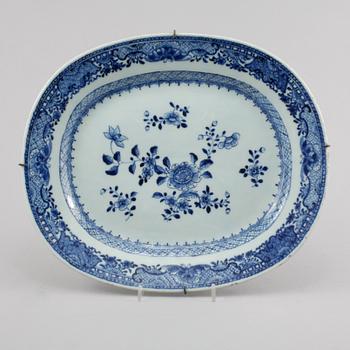 STEKFAT, porslin, Kina, 1700-tal.