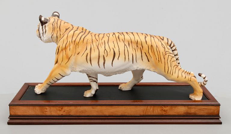 FIGUR, porslin, "On the prowl", The Franklin Mint.