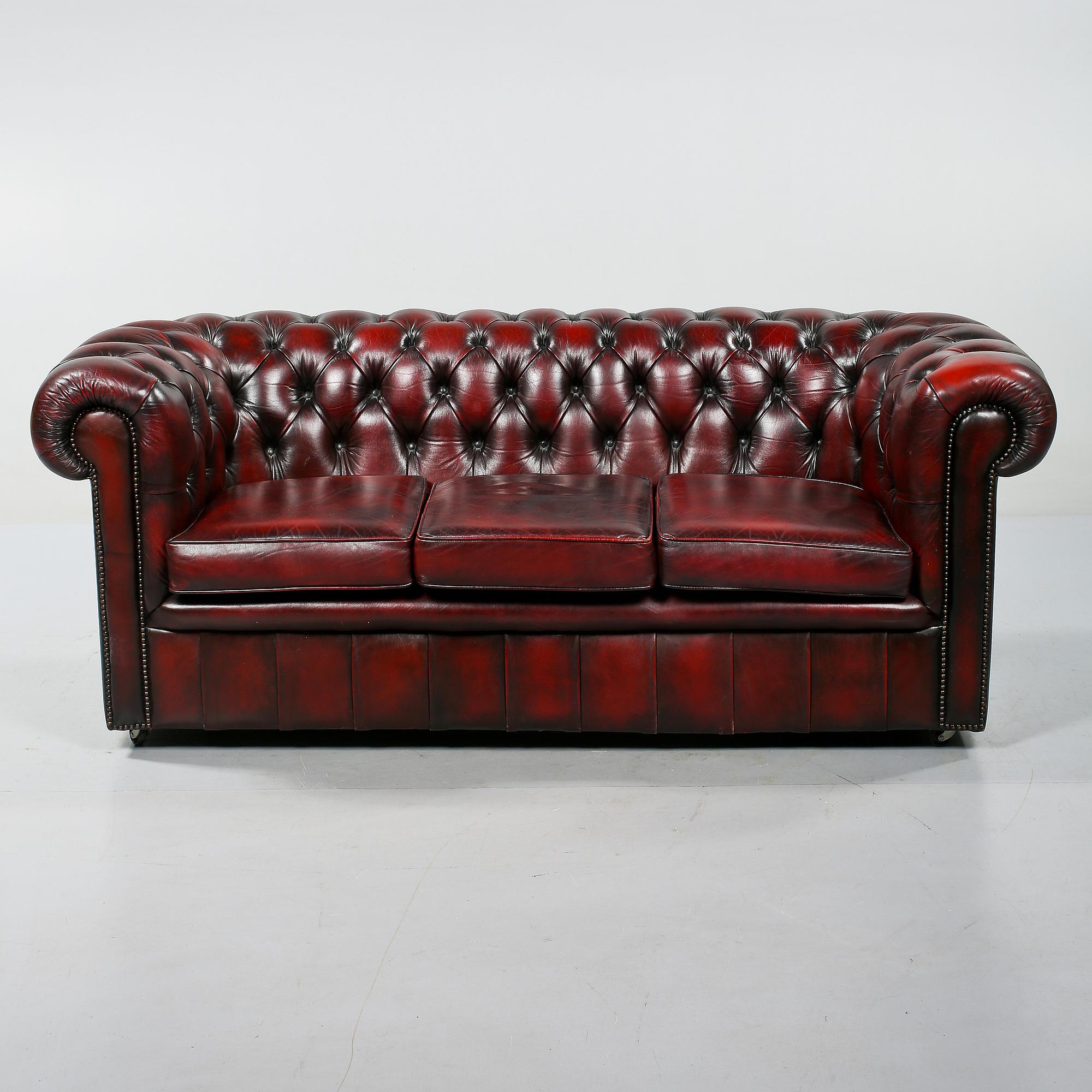 SOFFA, Chesterfield-modell, 1900-talets andra hälft.