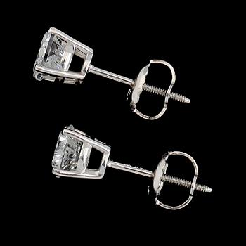 ÖRHÄNGEN, 1 par, 14K vitguld, briljantslipade diamanter tot ca 0.90 ct.