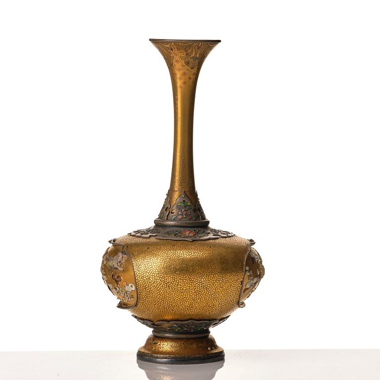 A gold-lacquer, silver moutned Shibayama style vase, Meiji period (1868-1912).