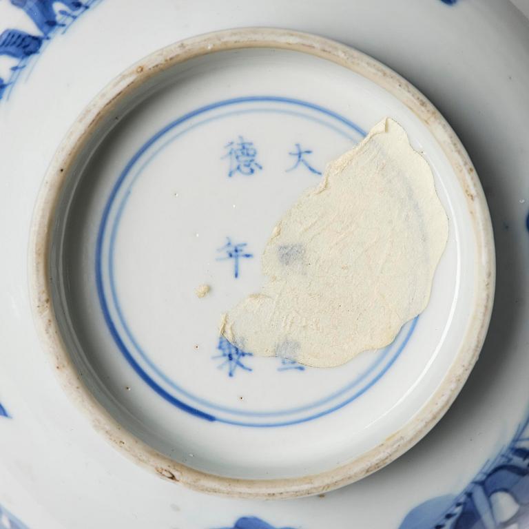 Skålar, ett par, porslin. Qingdynastin, Kangxi (1662-1722).