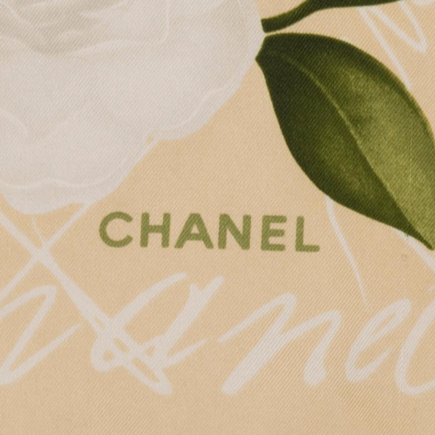 SCARF, Chanel.