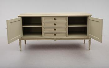 SIDEBOARD, gustaviansk stil, 1900-talets andra hälft.