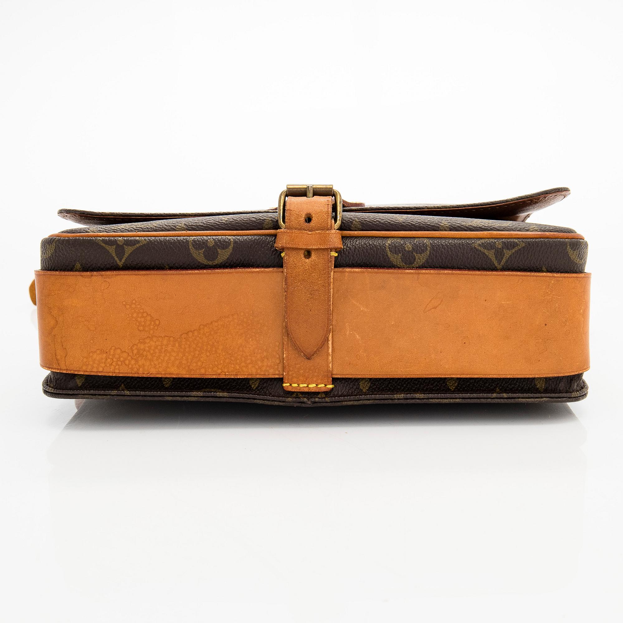 Louis Vuitton, a Monogram Canvas 'Cartouchière' bag.