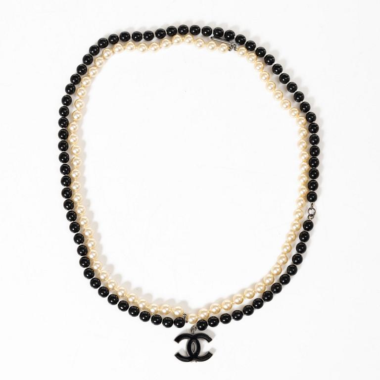 Chanel, collier, 2005.