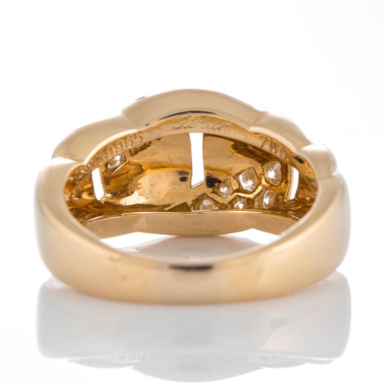 A Cartier ring in 18K gold set with round brilliant-cut diamonds.