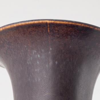 Gunnar Nylund, a model 'AKT' stoneware vase, Rörstrand, 1950's-60's.