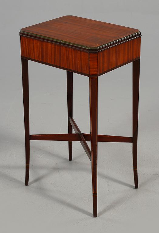SÄNGBORD, John Widdicomb Furniture, Grand Rapids Michigan, USA, 1900-talets första hälft.