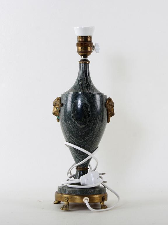 BORDSLAMPA, Louis XVI-stil.