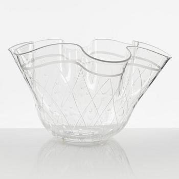 Gunnar Cyrén, a bowl, Orrefors, 1992.