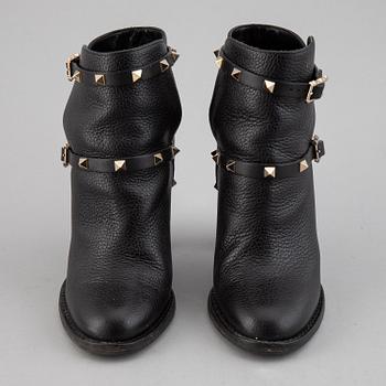 VALENTINO, leather bo0ts, size 37.