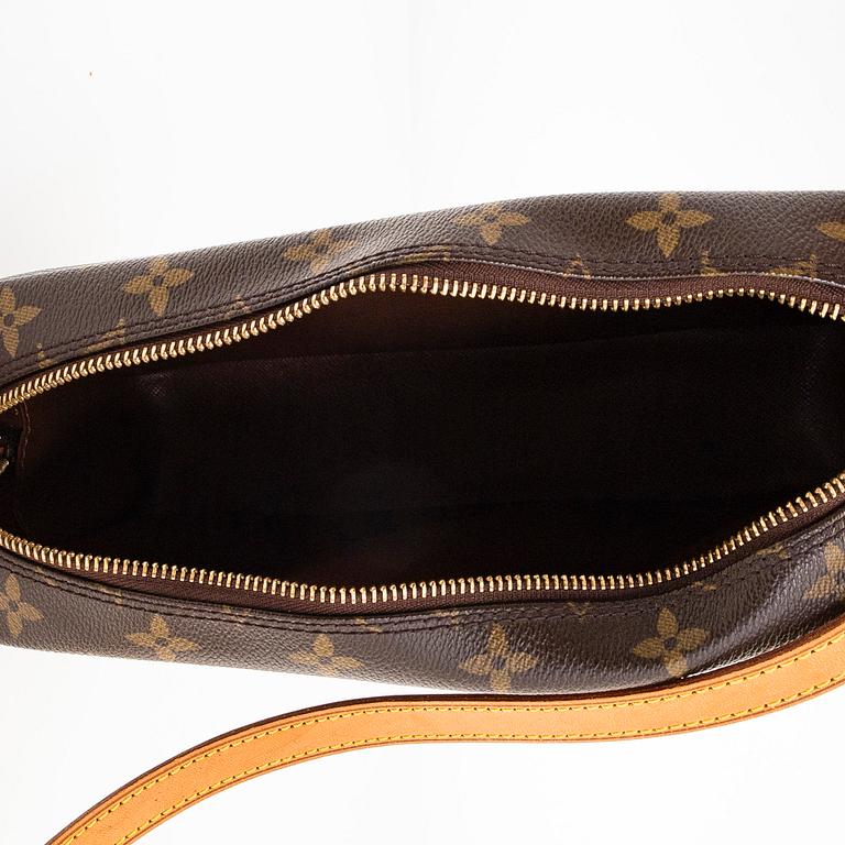 Louis Vuitton, a Monogram Canvas 'Trocadero 27' Bag.