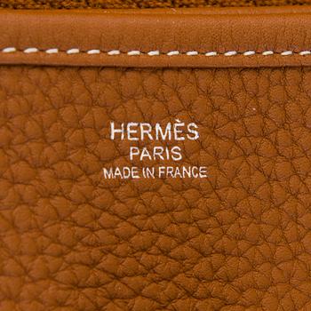 HERMÈS Evelyne III 33 Bag.