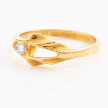 Lapponia, ring, 18K gold with a round brilliant-cut diamond, Finland 1980.