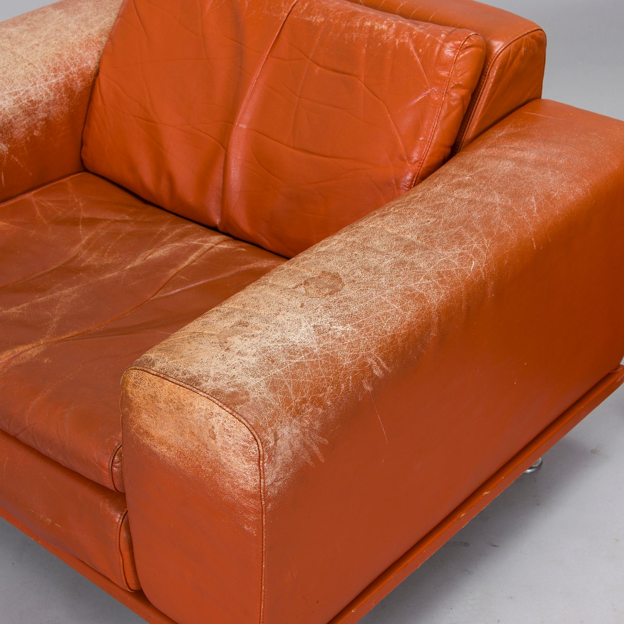 Yrjö Kukkapuro, nojatuoleja, pari, "Variaatio", tilaustyö, Haimi, 1970-luvun loppu.