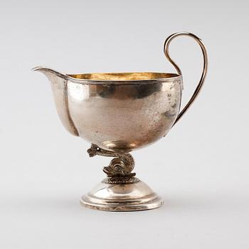 KANNA, silver, Olof H Bergström, Uppsala 1822. Vikt ca 158 gram.