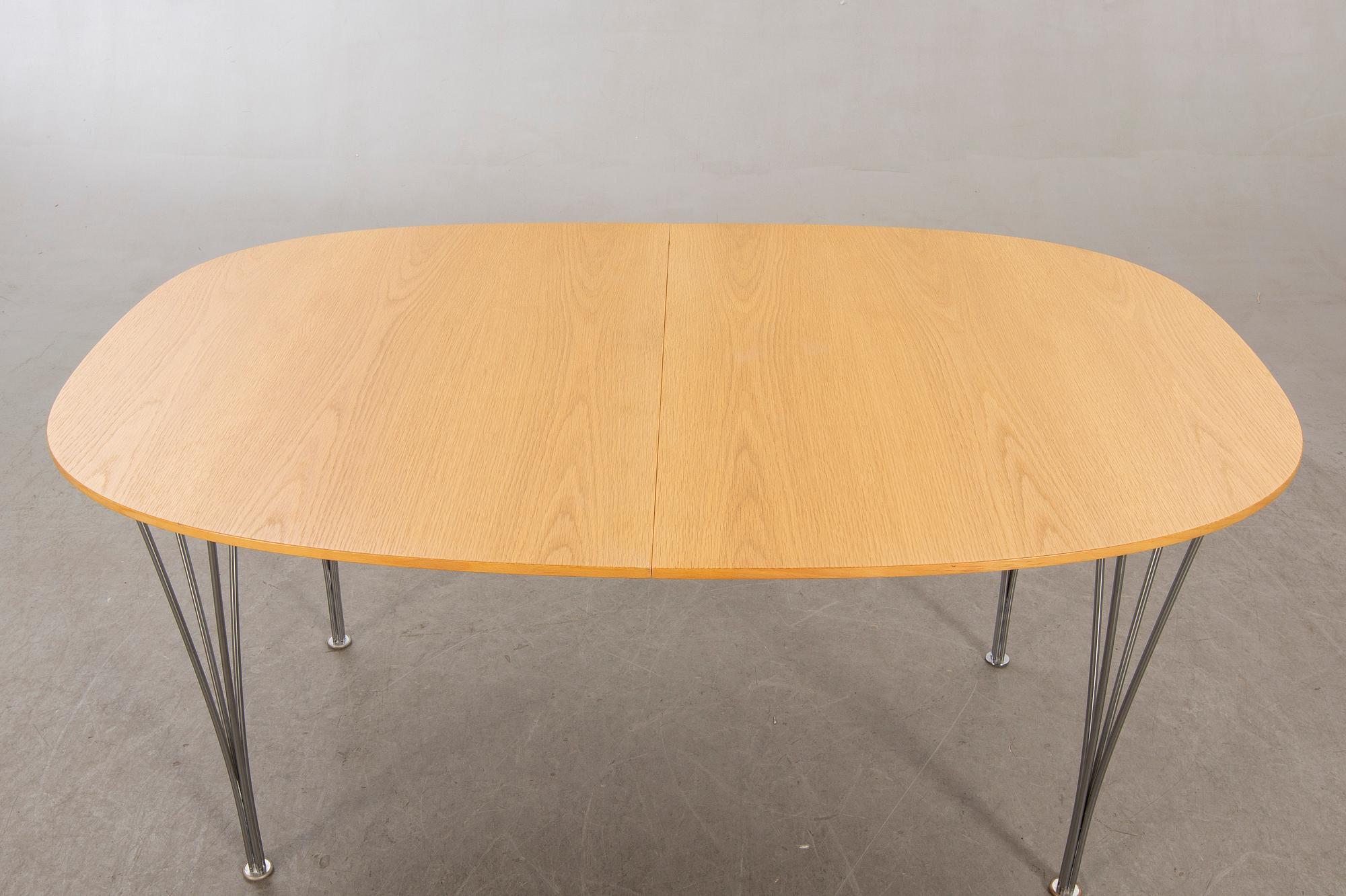Piet Hein & Bruno Mathsson table, "Superellips", Bruno Mathsson International, second half of the 20th century.