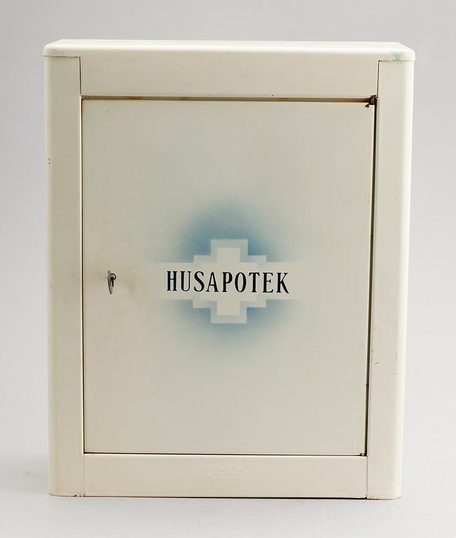 VÄGGSKÅP, "Husapotek", Kungsörs Bleckkärlsfabrik, 1900-talets första hälft.