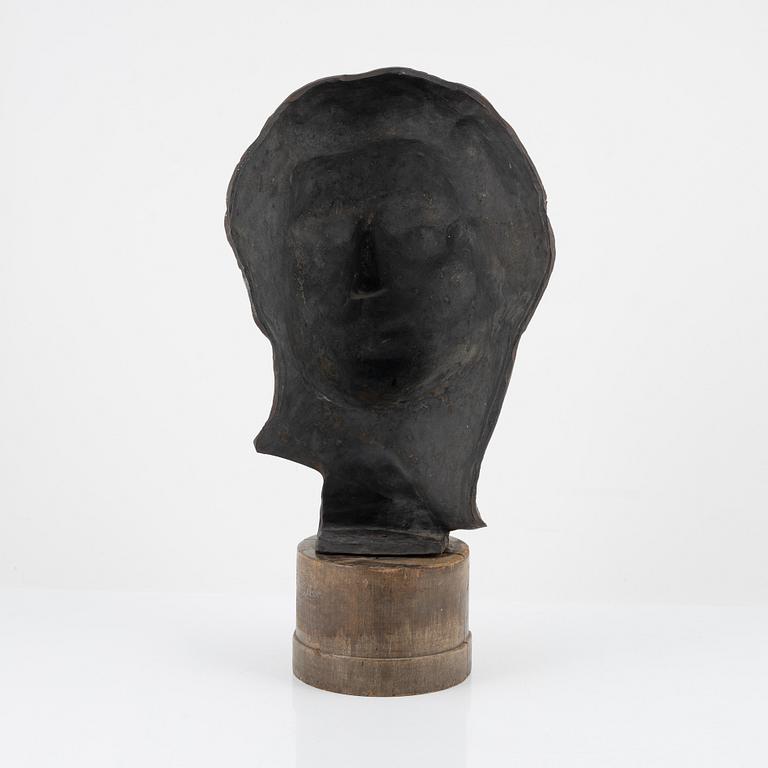 A iron sculpture, 20th century.
