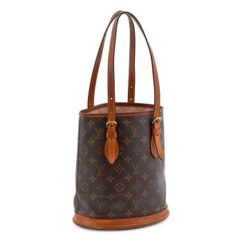 629. LOUIS VUITTON, a monogram canvas handbag, "Bucket".