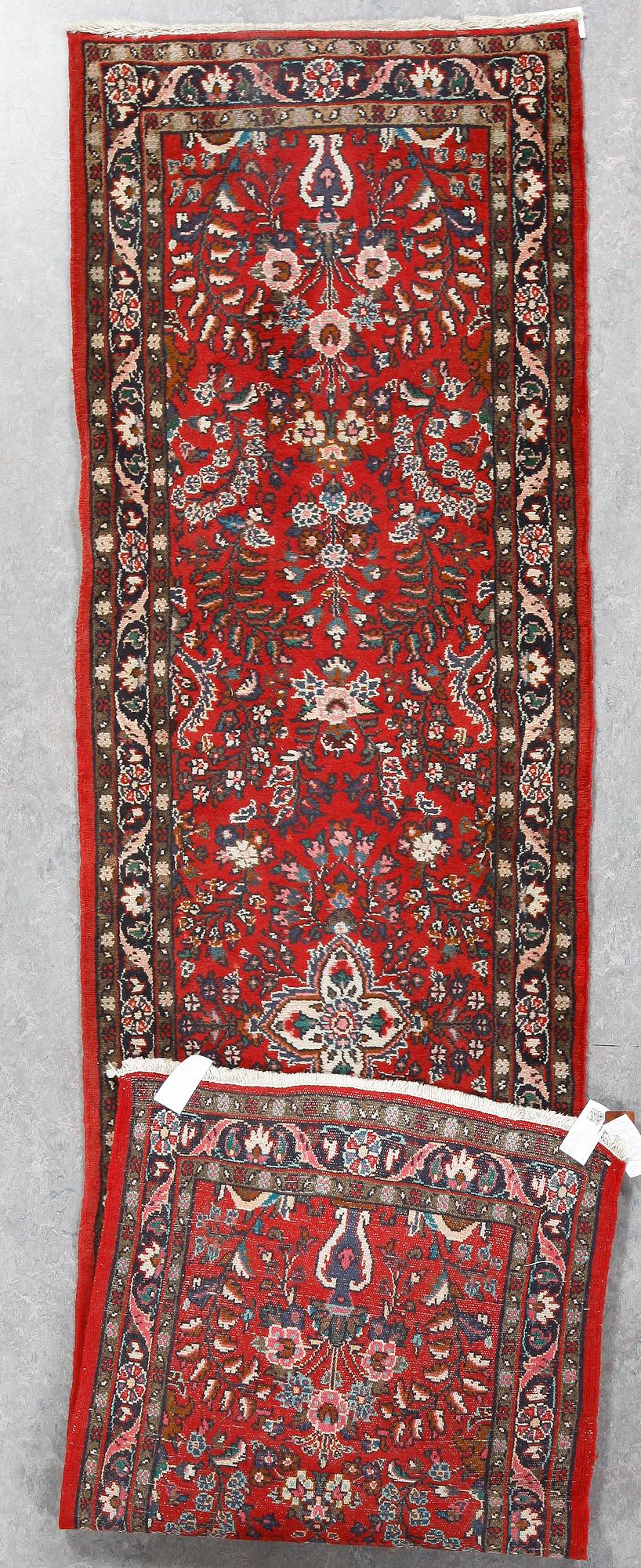 GALLERIMATTA, old Hamadan, ca 290x74 cm.
