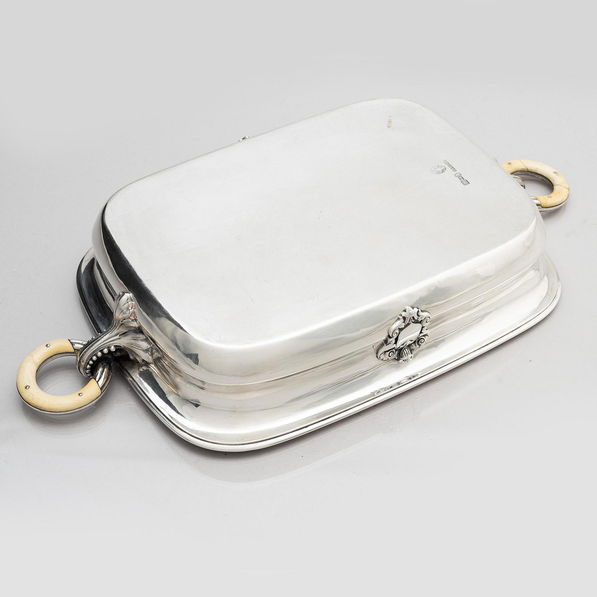 Sasikov, karott med lock, silver, kontrollör Andrei Kovalsky, Moskva 1848.
