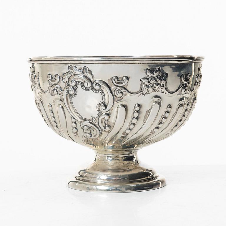 George Nathan & Ridley Hayes, skål på fot, silver, Chester, England 1899.